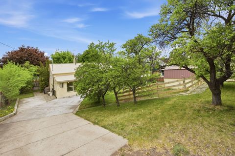 Photo of 820 S Russell Street, Missoula, MT 59801 (MLS # 30071082)