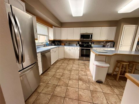 Tiny photo for 1013 26th Avenue SW, Great Falls, MT 59404 (MLS # 30069516)