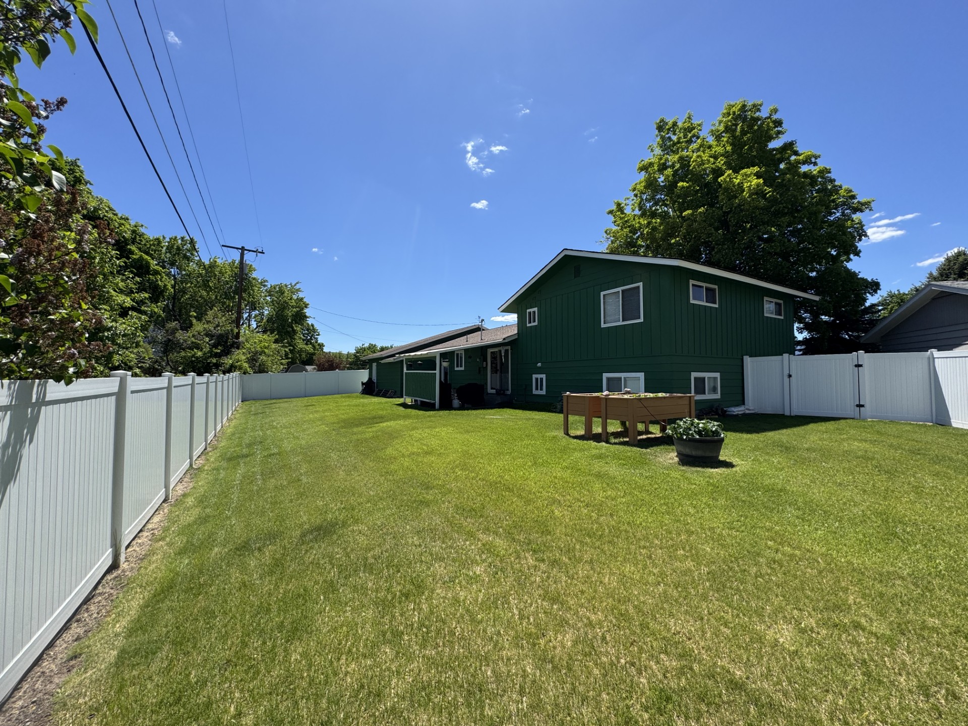 3 Rosebud Lane