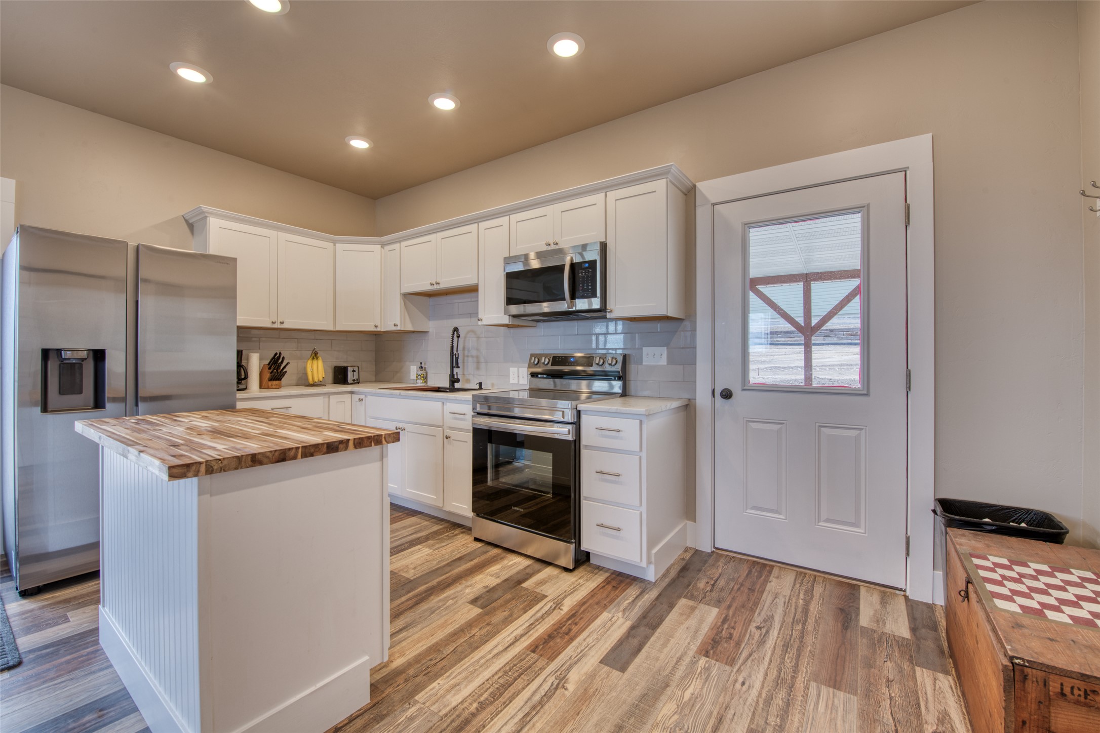 Corvallis, Montana 59828, United States, 4 Bedrooms Bedrooms, ,4 BathroomsBathrooms,Residential,Active,106619