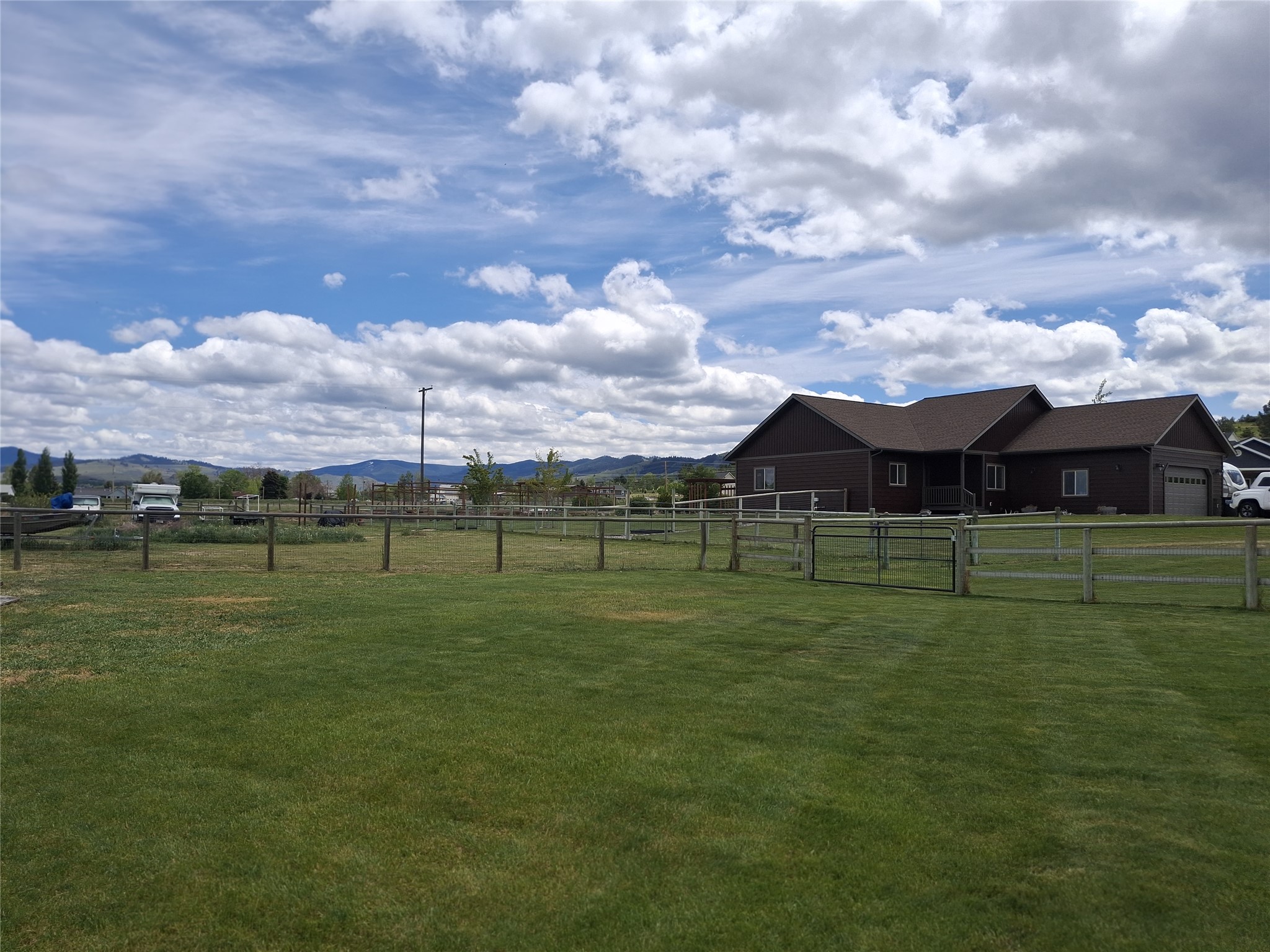 1025 Talons Court