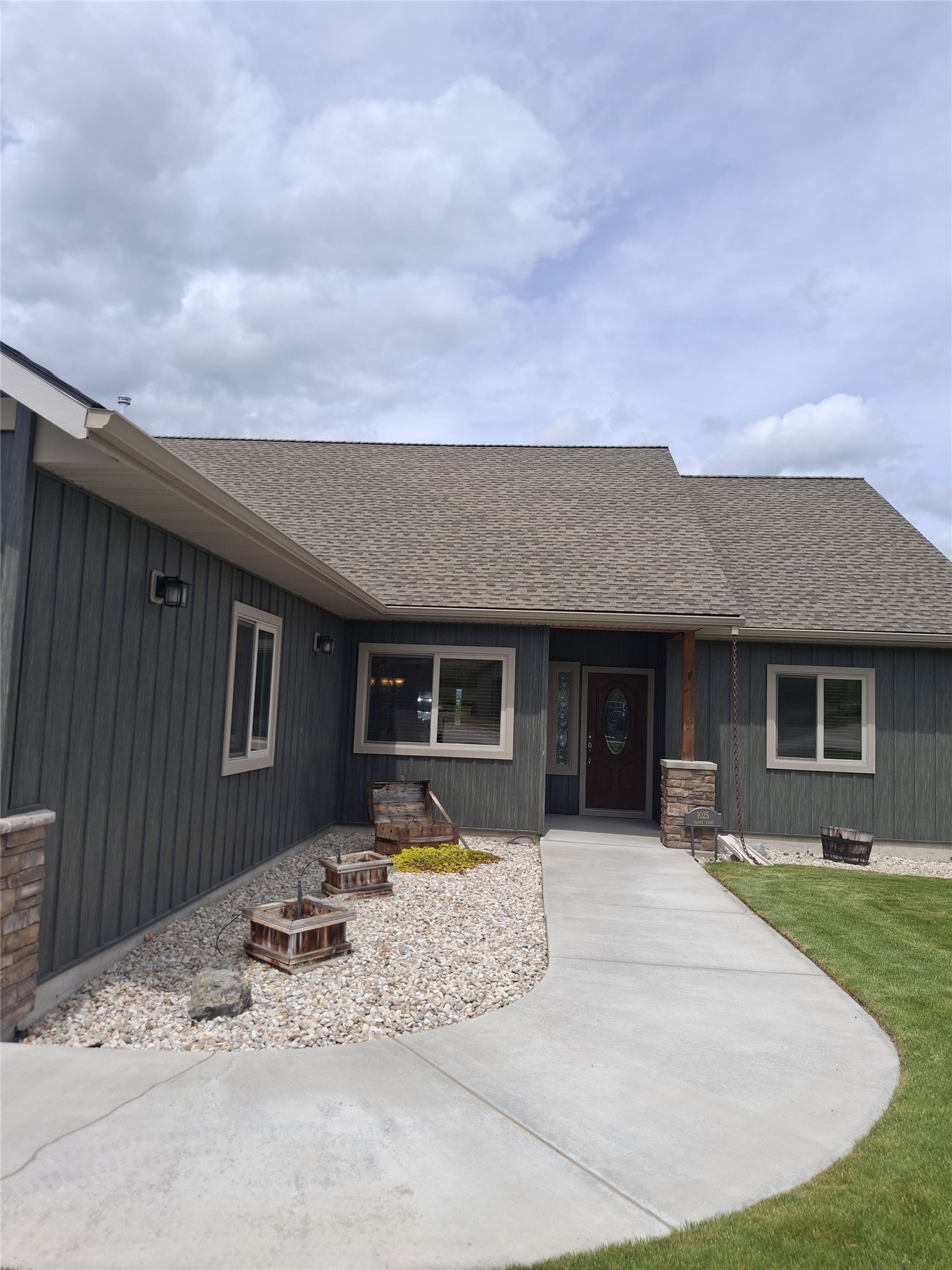 1025 Talons Court