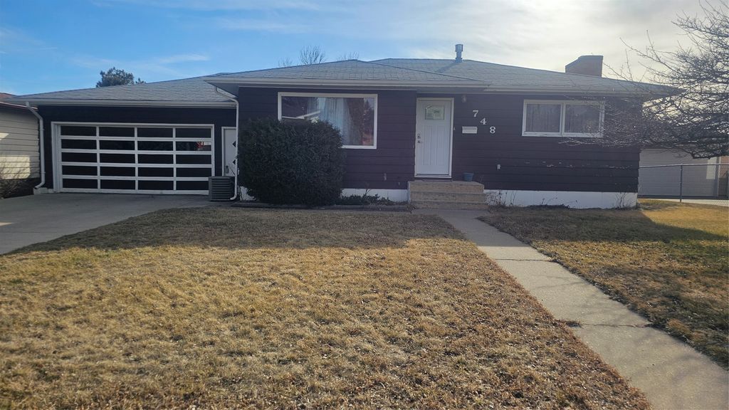 Photo of 748 32nd Avenue NE, Great Falls, MT 59404 (MLS # 30065214)