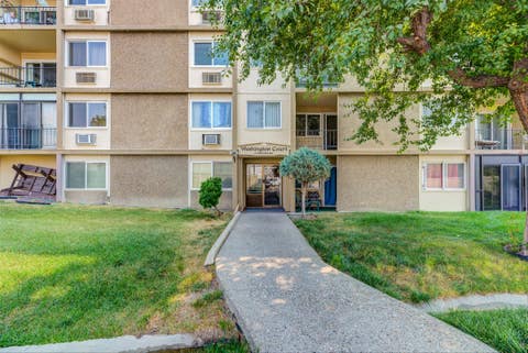 Photo of 925 1st Avenue N, Great Falls, MT 59401 (MLS # 30076532)