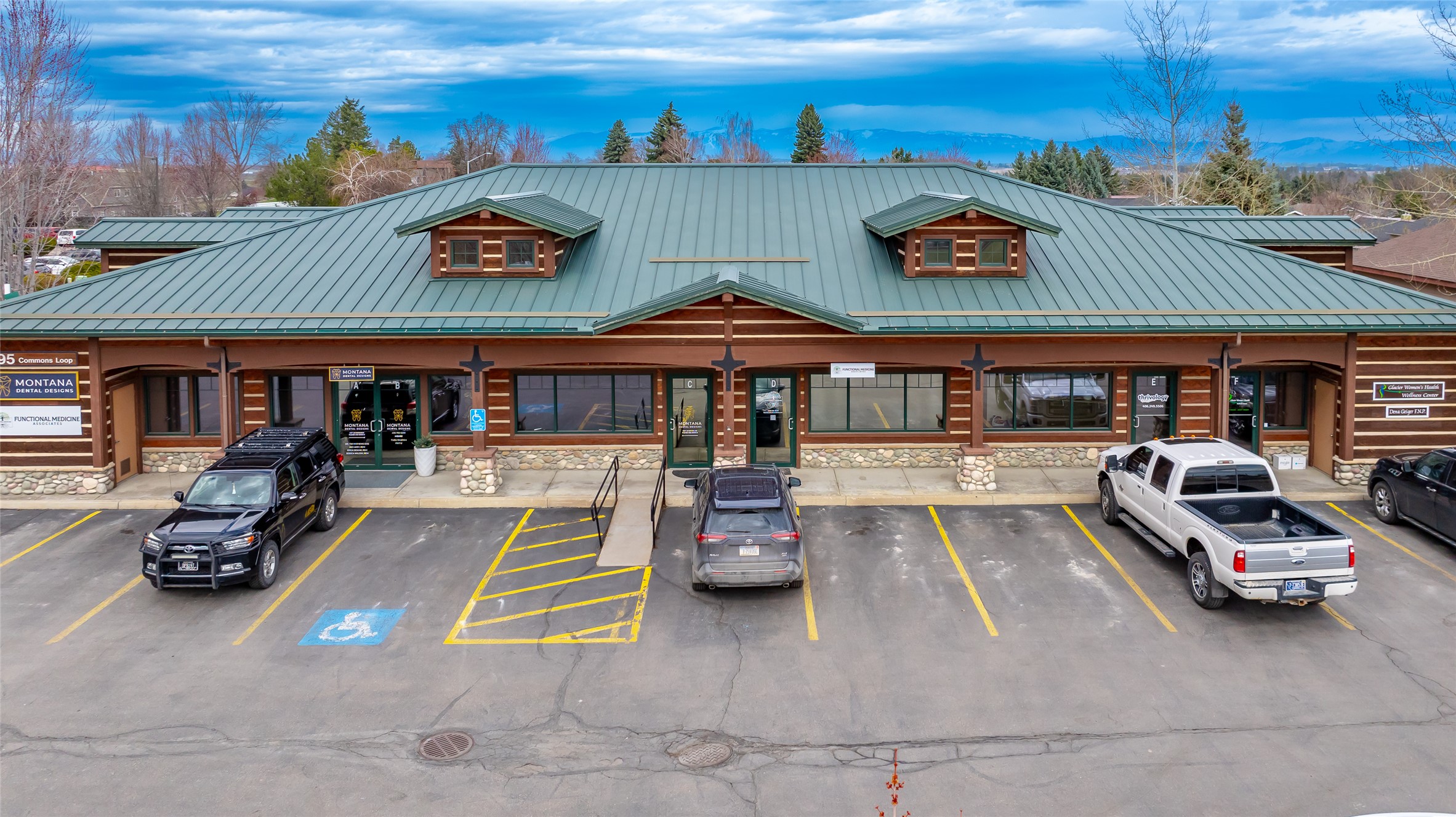 195 Commons Loop