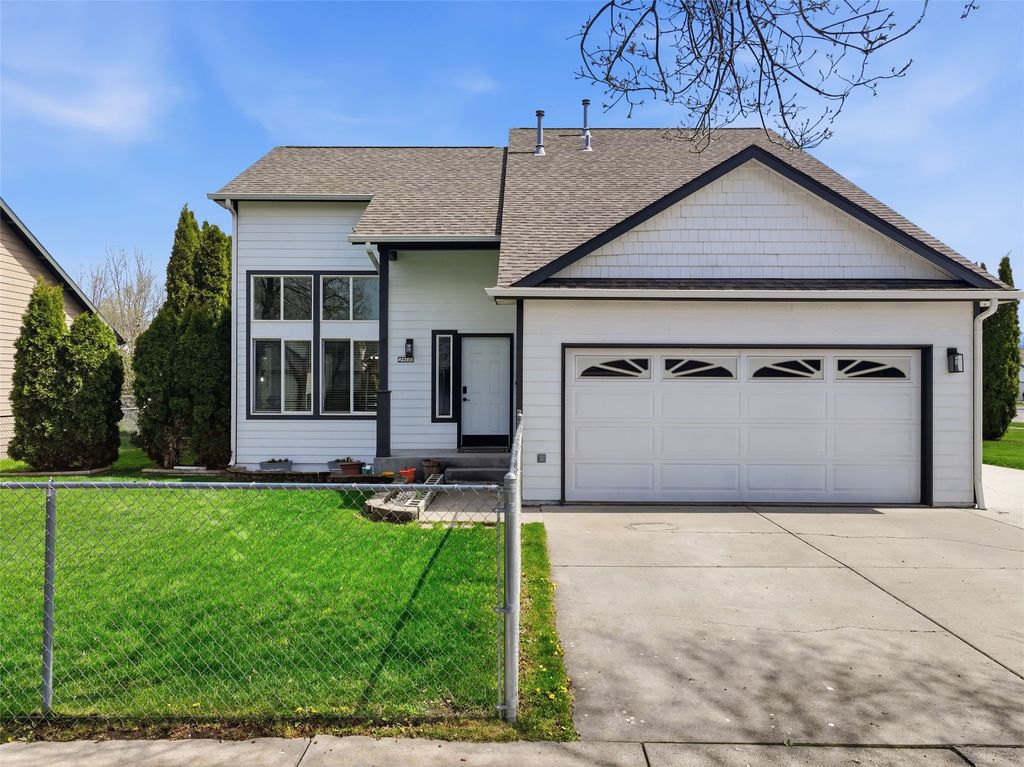 Photo of 2800 Fleet Street, Missoula, MT 59808 (MLS # 30069992)