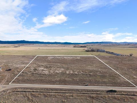Photo of 3575 Antique Lane, Helena, MT 59602 (MLS # 30061024)