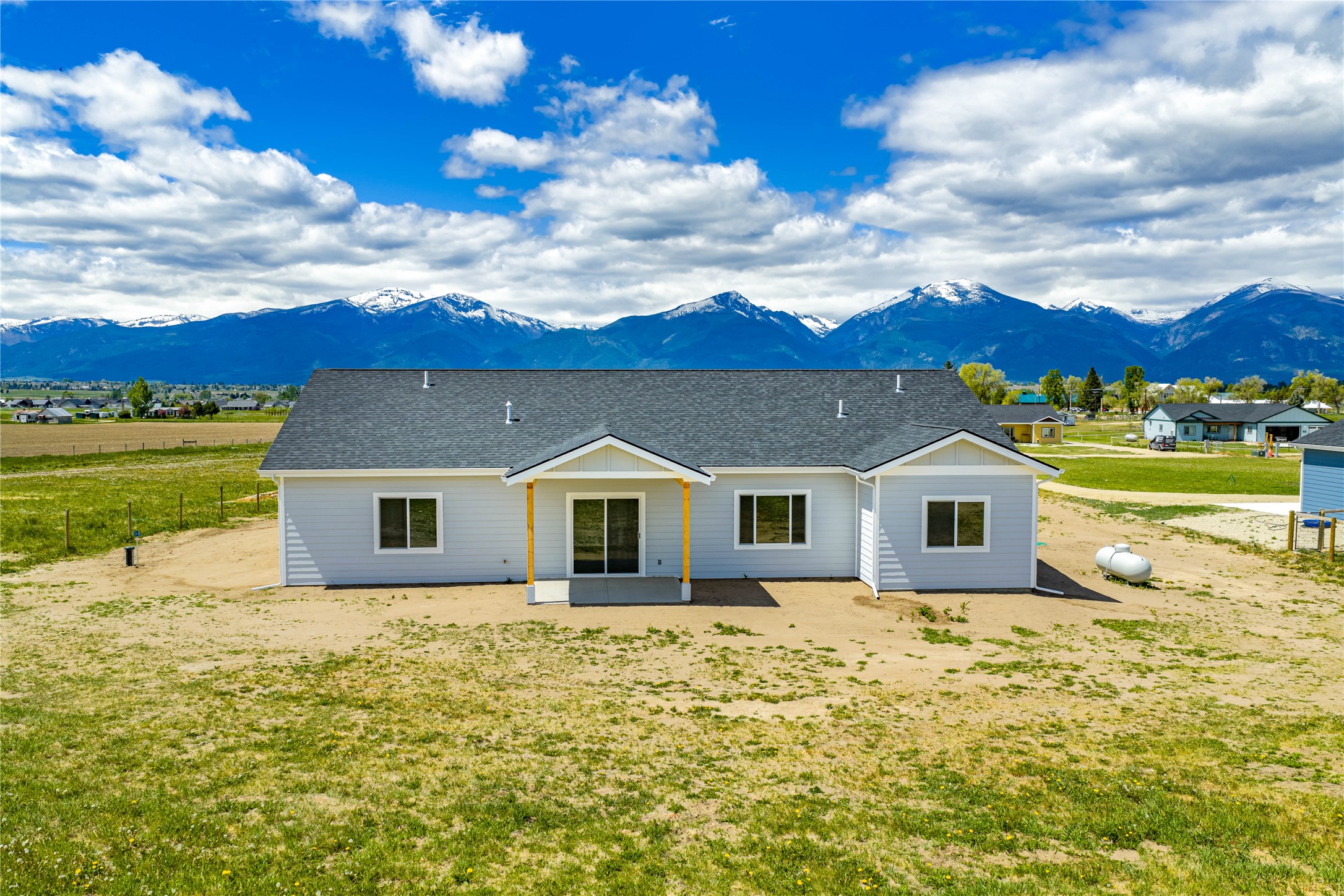 4452 Ludwig Lane