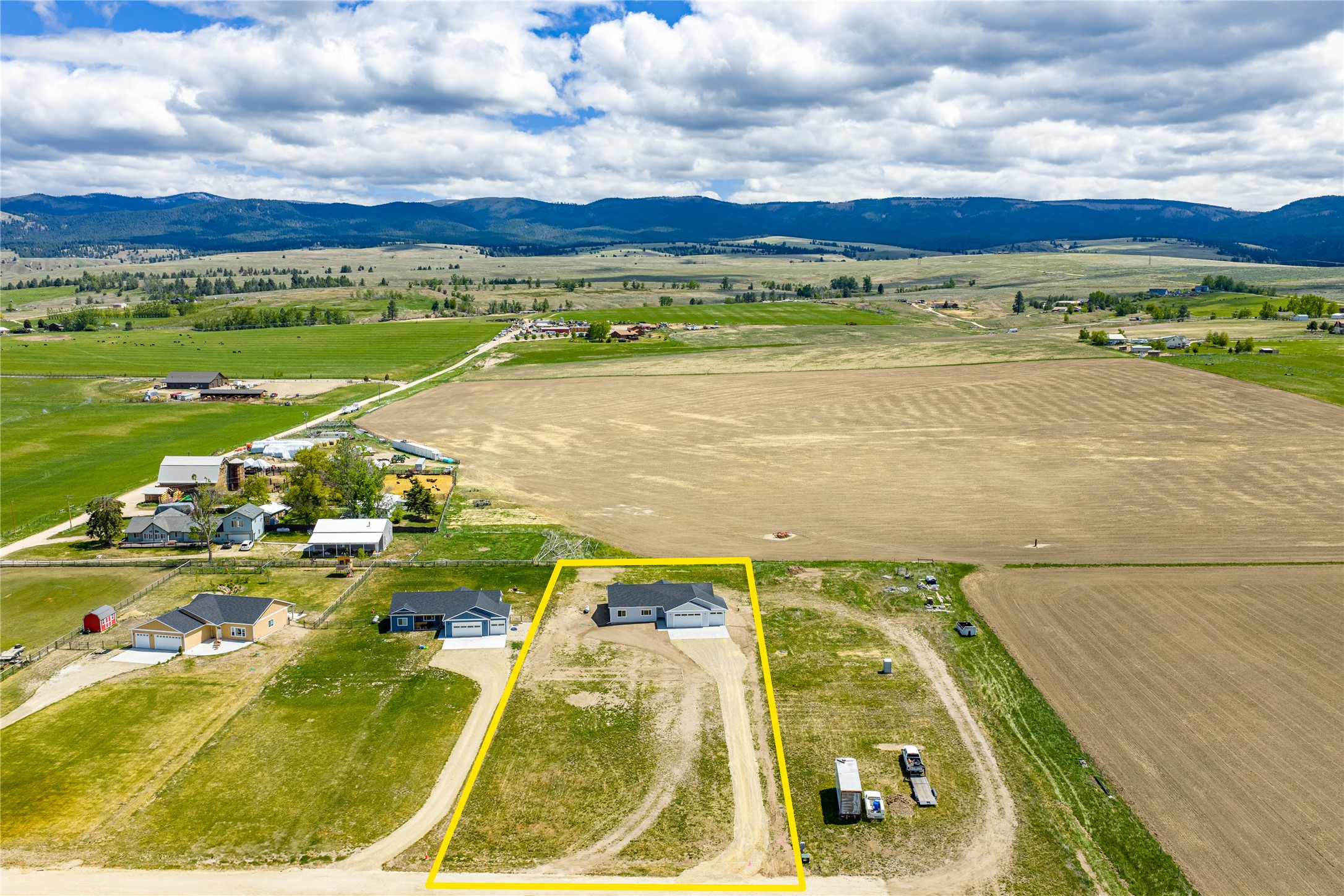 4452 Ludwig Lane
