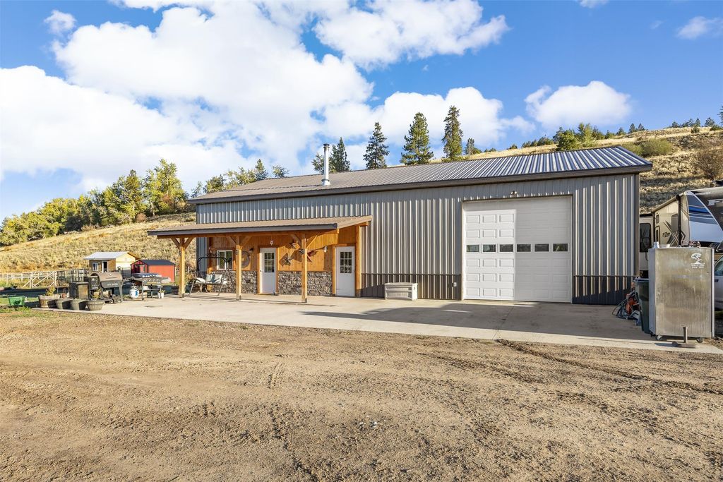 Photo of 1073 N Burnt Fork Road, Stevensville, MT 59870 (MLS # 30058645)