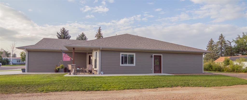 Photo of 420 4th Avenue E, Culbertson, MT 59218 (MLS # 30057150)