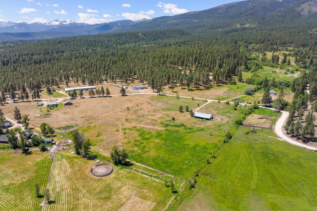 Photo of 643 Gold Creek Loop, Hamilton, MT 59840 (MLS # 30067198)