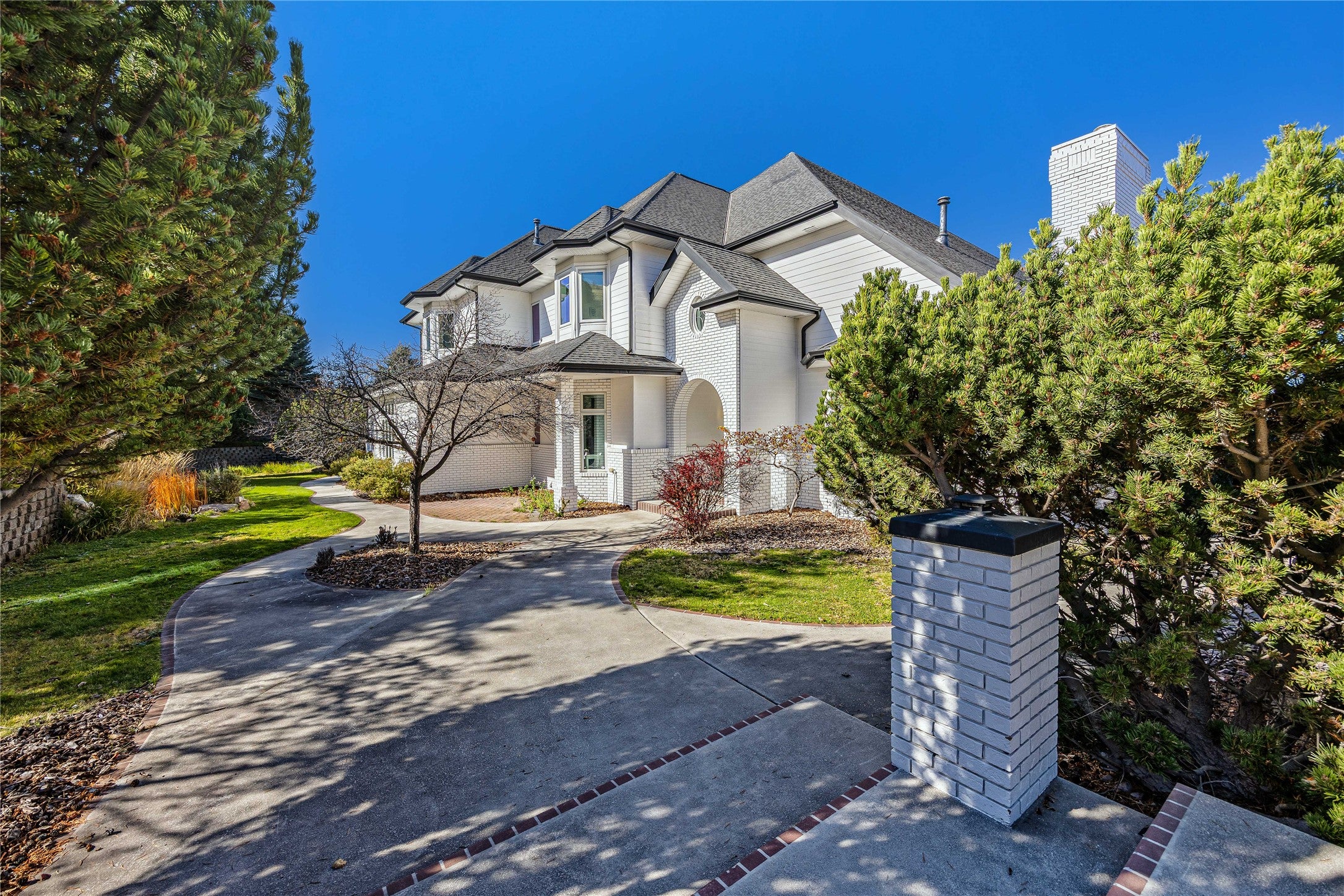 1145 Pacific Drive