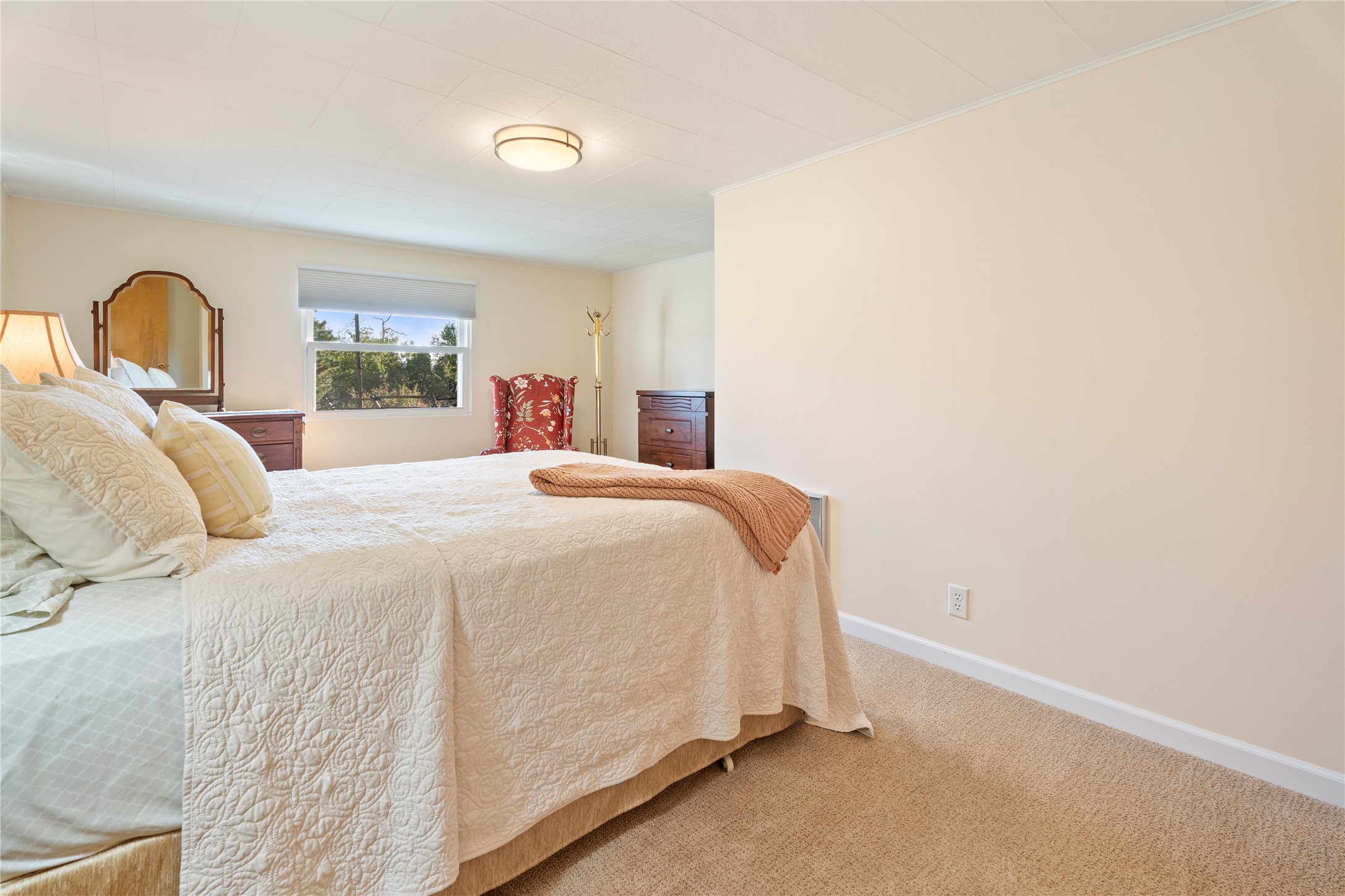 Clancy, Montana 59634, United States, 3 Bedrooms Bedrooms, ,3 BathroomsBathrooms,Residential,Pending,215813