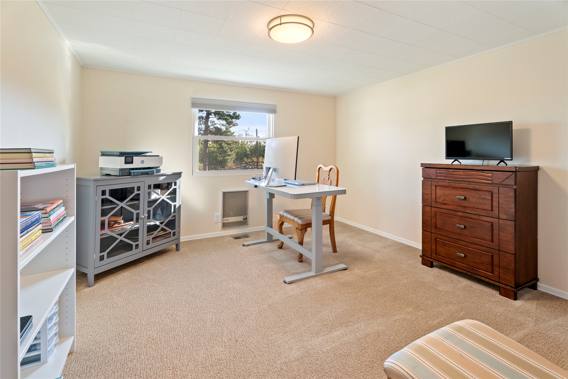 Clancy, Montana 59634, United States, 3 Bedrooms Bedrooms, ,3 BathroomsBathrooms,Residential,Pending,215813