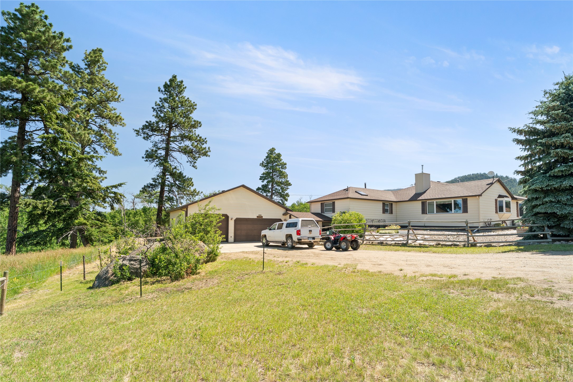 Clancy, Montana 59634, United States, 3 Bedrooms Bedrooms, ,3 BathroomsBathrooms,Residential,Pending,215813