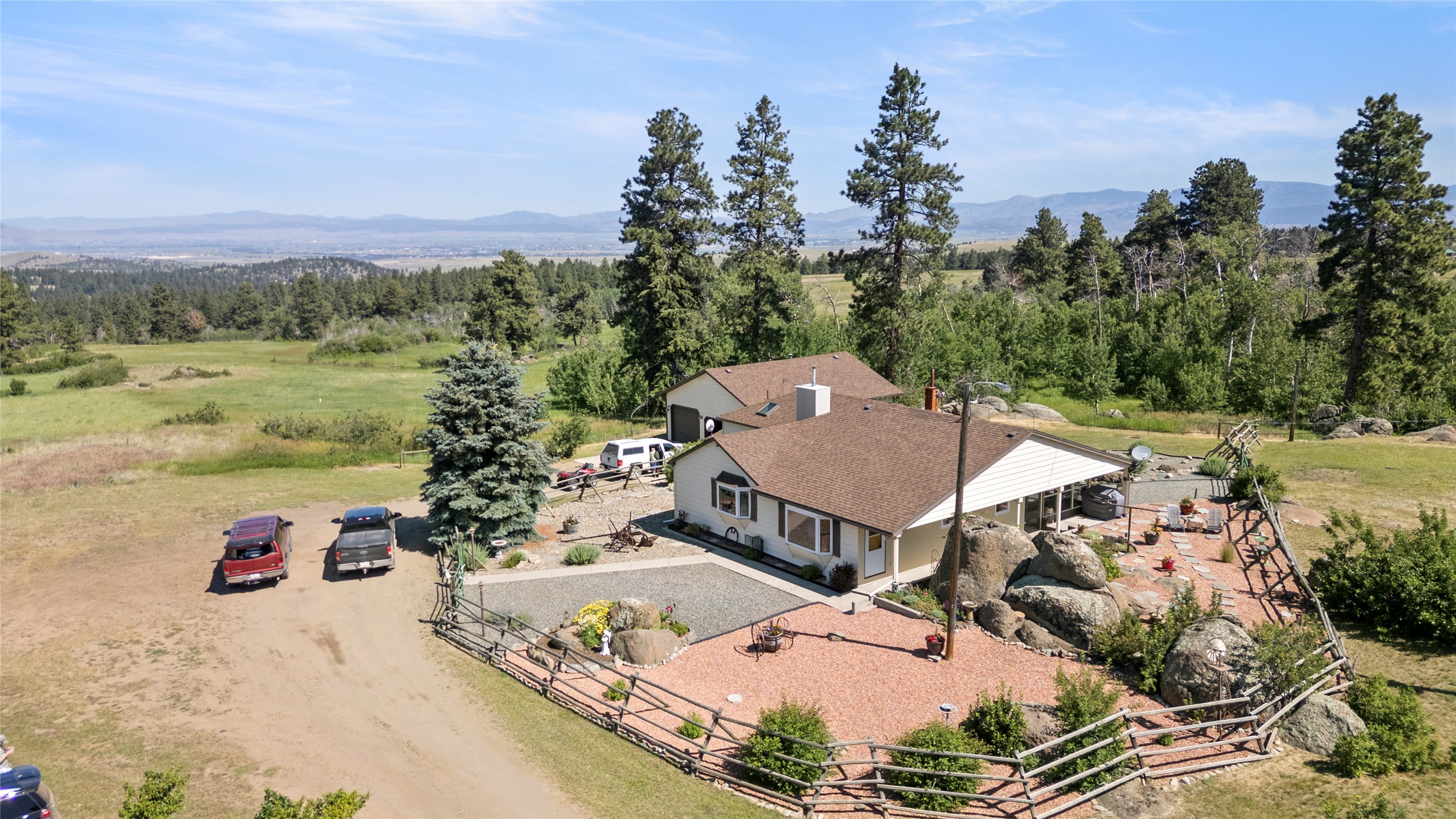 Clancy, Montana 59634, United States, 3 Bedrooms Bedrooms, ,3 BathroomsBathrooms,Residential,Pending,215813