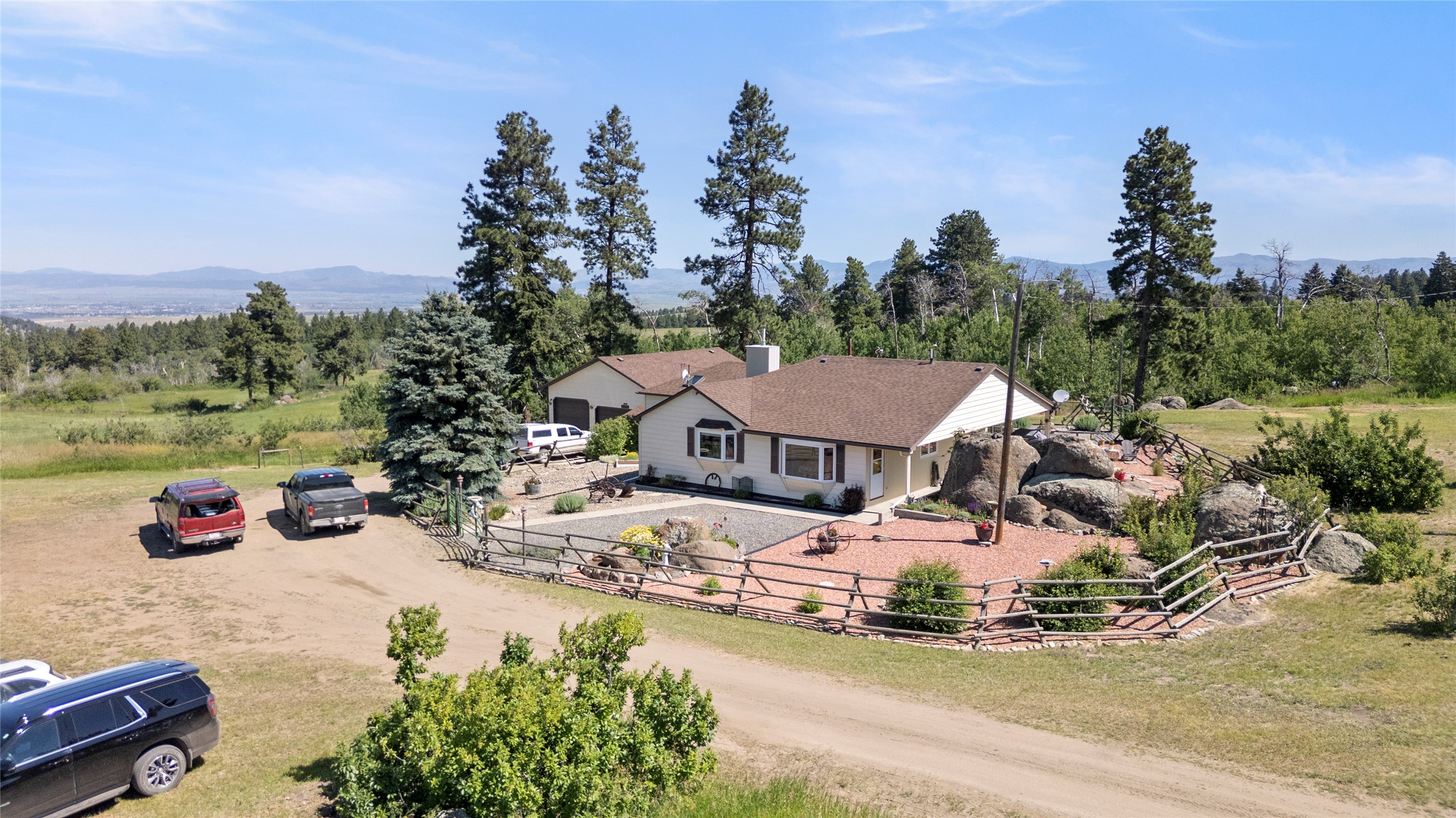 Clancy, Montana 59634, United States, 3 Bedrooms Bedrooms, ,3 BathroomsBathrooms,Residential,Pending,215813