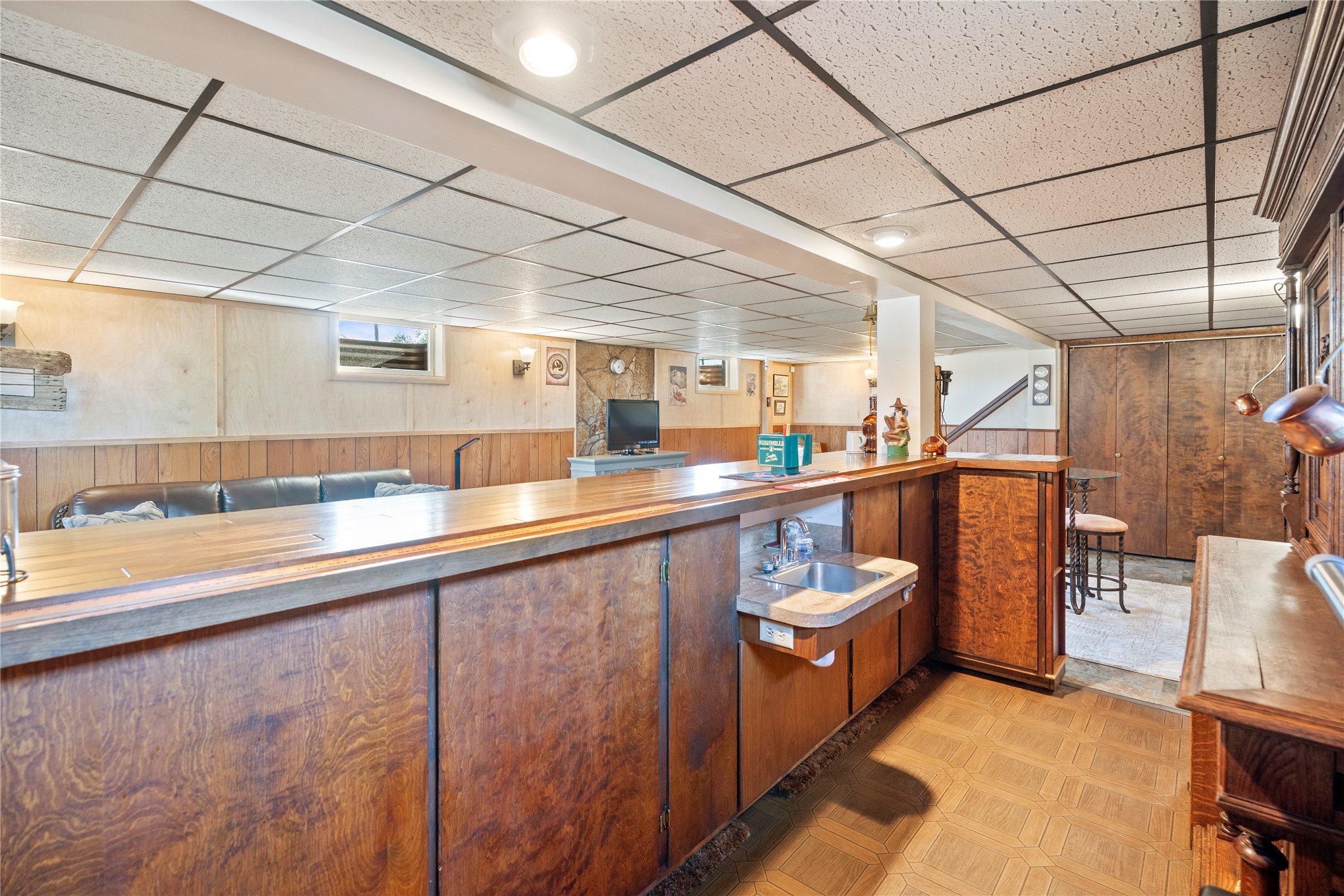 Clancy, Montana 59634, United States, 3 Bedrooms Bedrooms, ,3 BathroomsBathrooms,Residential,Pending,215813