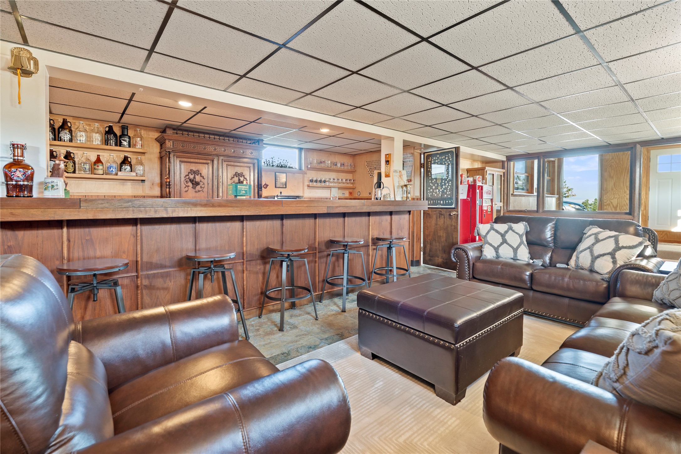 Clancy, Montana 59634, United States, 3 Bedrooms Bedrooms, ,3 BathroomsBathrooms,Residential,Pending,215813