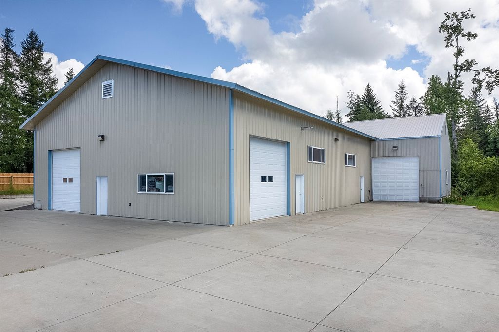 Photo of 31566 S Ferndale Drive, Bigfork, MT 59911 (MLS # 30066099)