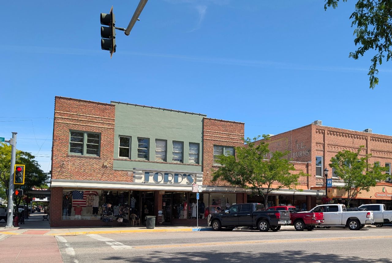 136 W Main Street
