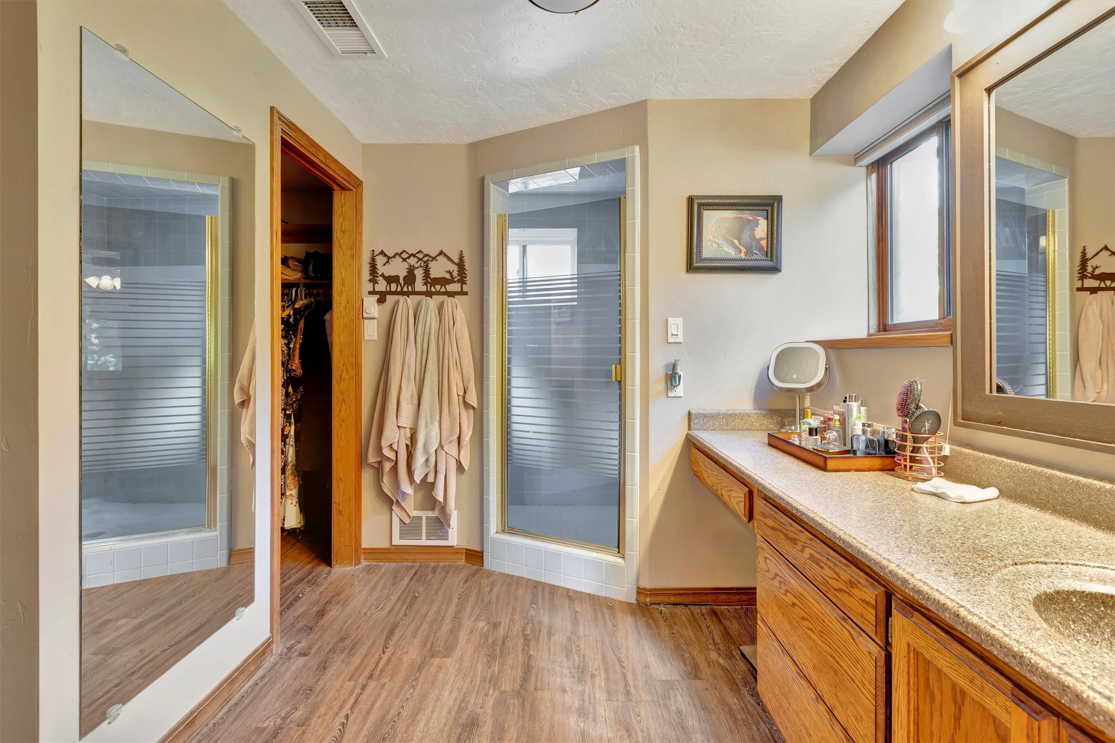 Stevensville, Montana 59870, United States, 5 Bedrooms Bedrooms, ,5 BathroomsBathrooms,Residential,Active,41203