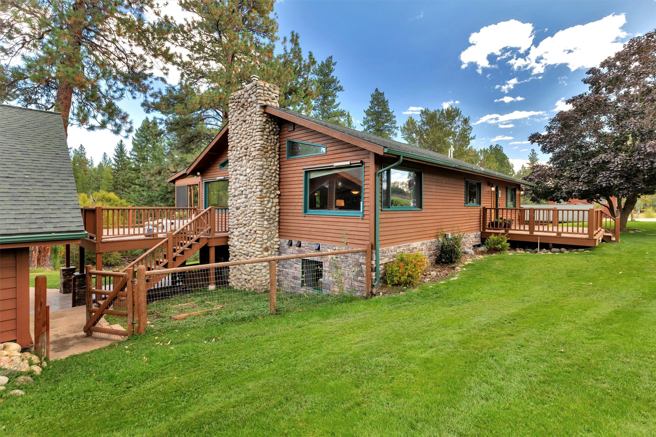 Stevensville, Montana 59870, United States, 5 Bedrooms Bedrooms, ,5 BathroomsBathrooms,Residential,Active,41203