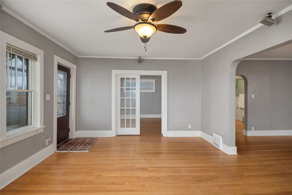 Photo of 1631 E Lyndale Avenue, Helena, MT 59601 (MLS # 30064021)