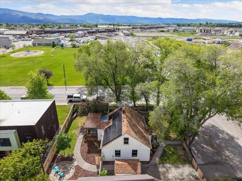 Tiny photo for 1039 Palmer Street, Missoula, MT 59802 (MLS # 30071134)