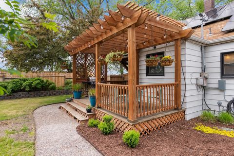 Tiny photo for 1039 Palmer Street, Missoula, MT 59802 (MLS # 30071134)