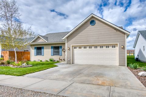 Tiny photo for 126 Thomas Street, Hamilton, MT 59840 (MLS # 30069481)