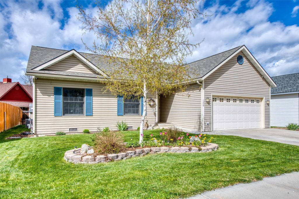 Photo of 126 Thomas Street, Hamilton, MT 59840 (MLS # 30069481)