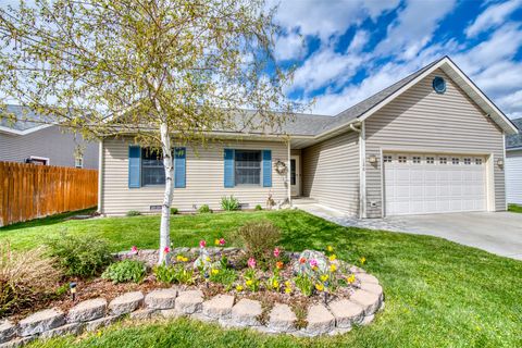 Tiny photo for 126 Thomas Street, Hamilton, MT 59840 (MLS # 30069481)