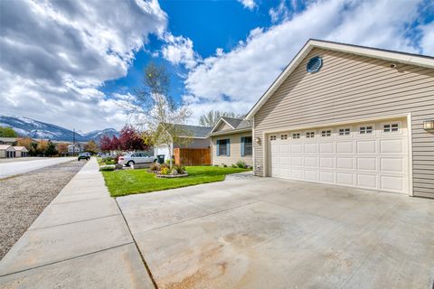 Tiny photo for 126 Thomas Street, Hamilton, MT 59840 (MLS # 30069481)