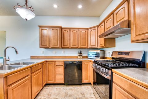 Tiny photo for 126 Thomas Street, Hamilton, MT 59840 (MLS # 30069481)