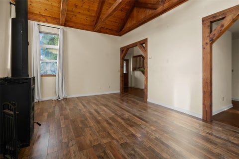 Tiny photo for 1086 Cowboy Way, Columbia Falls, MT 59912 (MLS # 30076911)