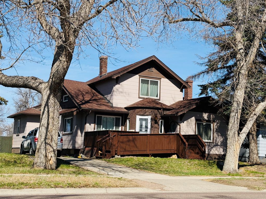 Photo of 2619 1st Avenue N, Great Falls, MT 59401 (MLS # 30068770)