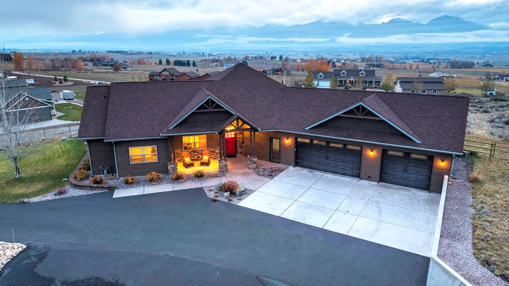 Photo of 1631 Empire Terrace, Corvallis, MT 59828 (MLS # 30060549)