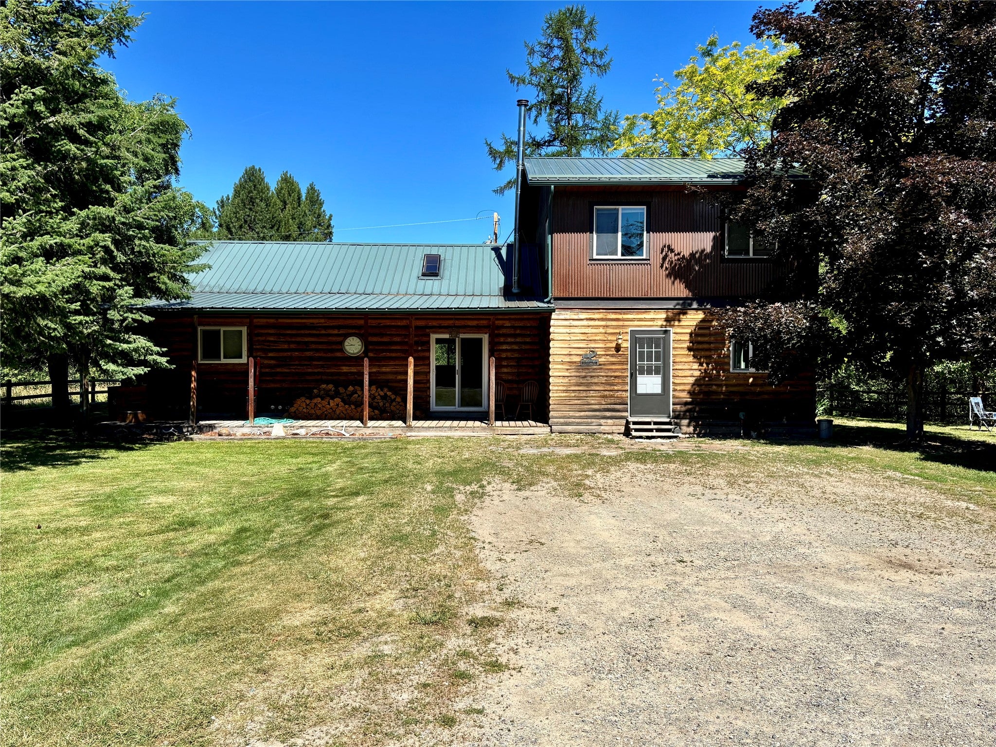 1484 River Road W