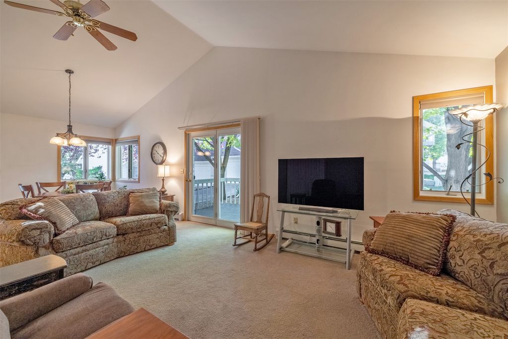 Photo of 715 N Davis Street, Helena, MT 59601 (MLS # 30060333)