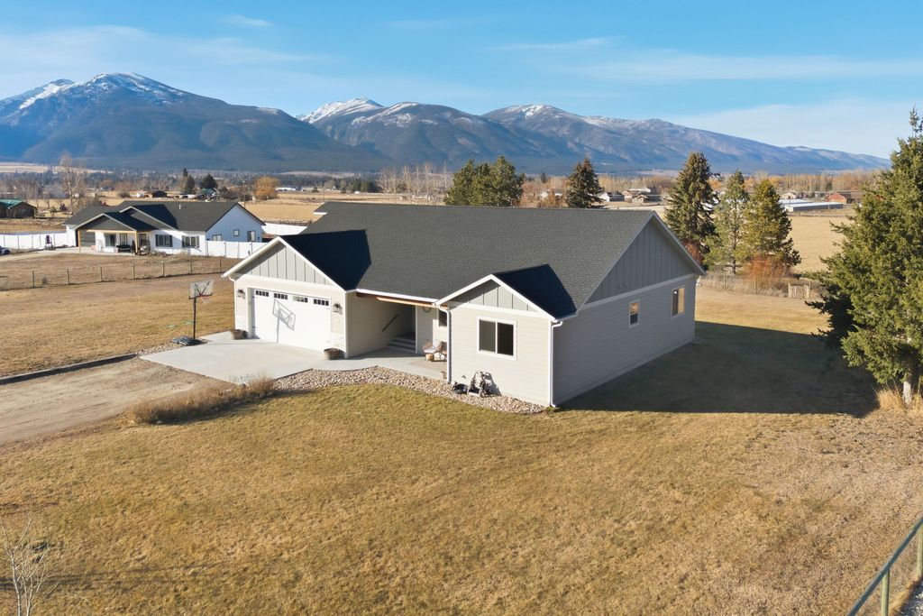 Photo of 510 Diane Lane, Stevensville, MT 59870 (MLS # 30064715)