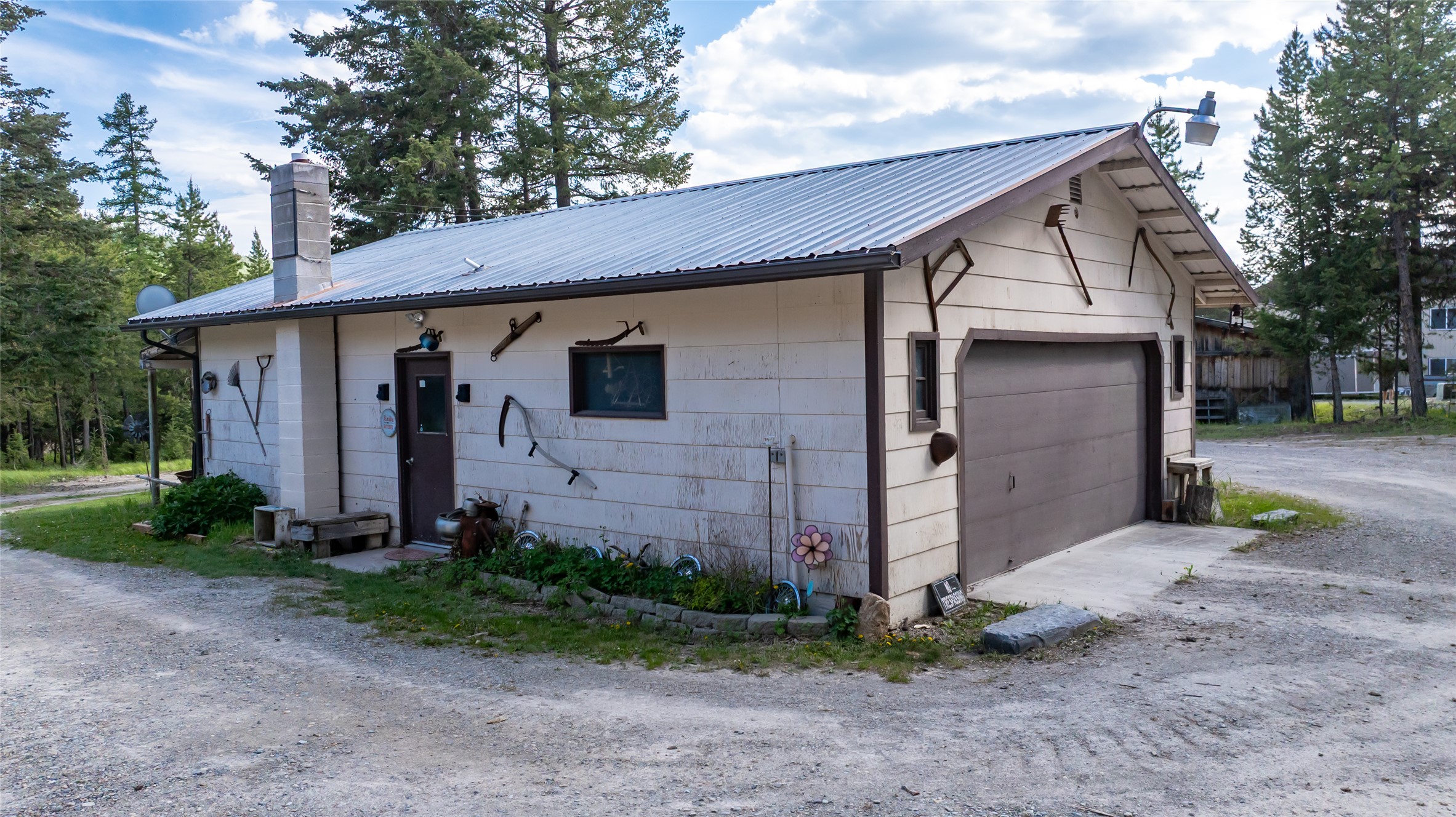 8250 Us Highway 2 W