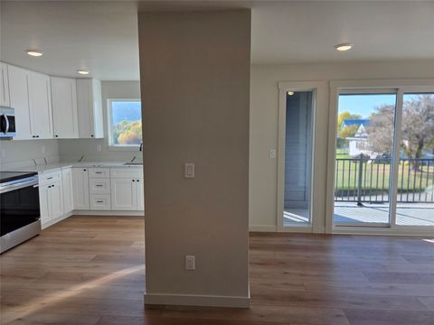 Tiny photo for 819 9th Avenue W, Kalispell, MT 59901 (MLS # 30060308)