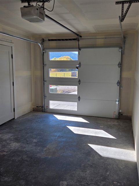 Tiny photo for 819 9th Avenue W, Kalispell, MT 59901 (MLS # 30060308)