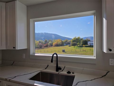 Tiny photo for 819 9th Avenue W, Kalispell, MT 59901 (MLS # 30060308)