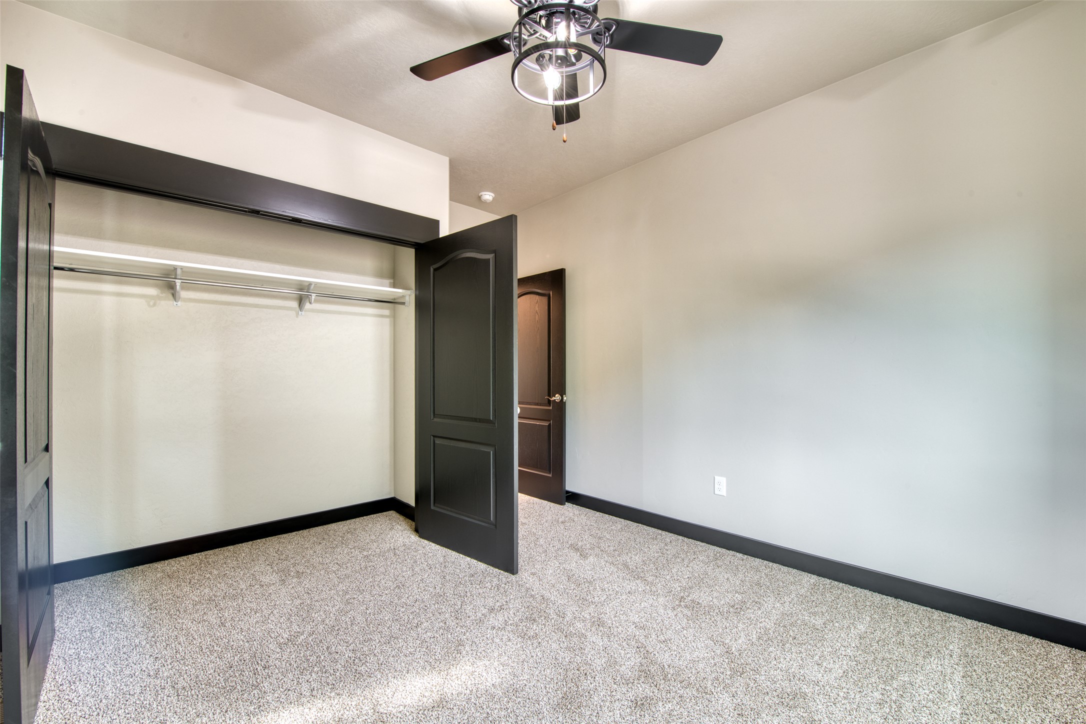 Alberton, Montana 59820, United States, 3 Bedrooms Bedrooms, ,2 BathroomsBathrooms,Residential,Pending,118728