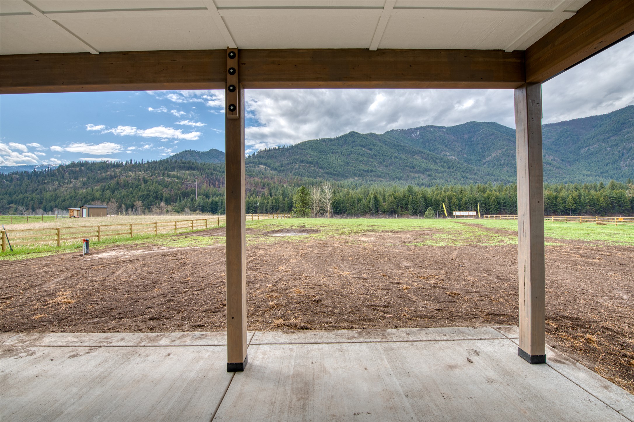 Alberton, Montana 59820, United States, 3 Bedrooms Bedrooms, ,2 BathroomsBathrooms,Residential,Pending,118728