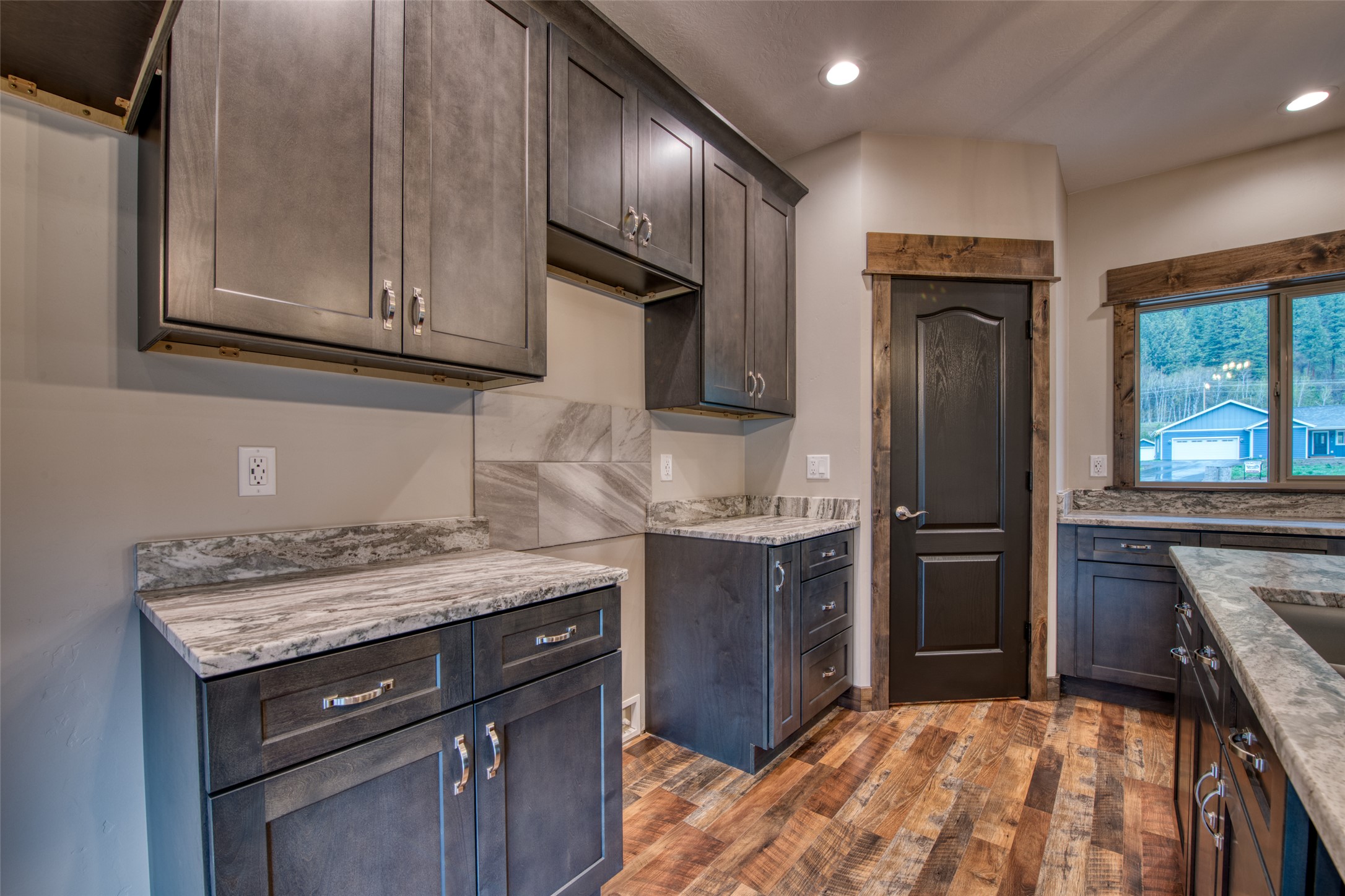 Alberton, Montana 59820, United States, 3 Bedrooms Bedrooms, ,2 BathroomsBathrooms,Residential,Pending,118728