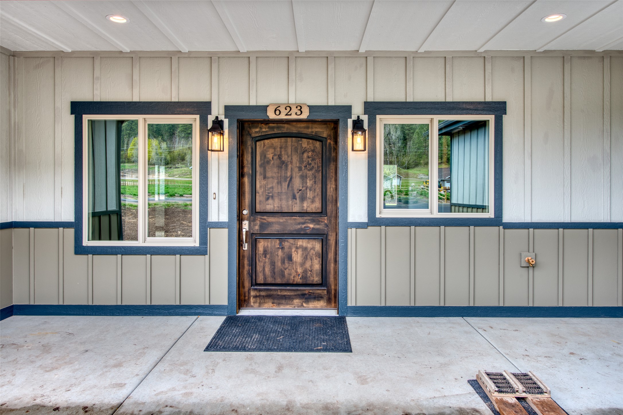 Alberton, Montana 59820, United States, 3 Bedrooms Bedrooms, ,2 BathroomsBathrooms,Residential,Pending,118728